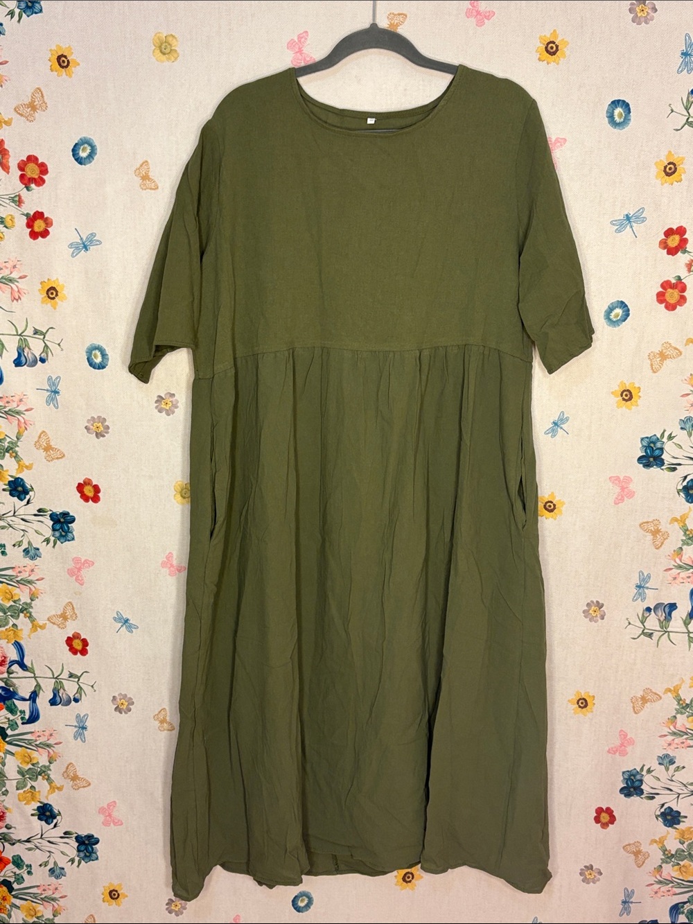 Amazon - Olive Green Maxi Dress w/ Pockets!